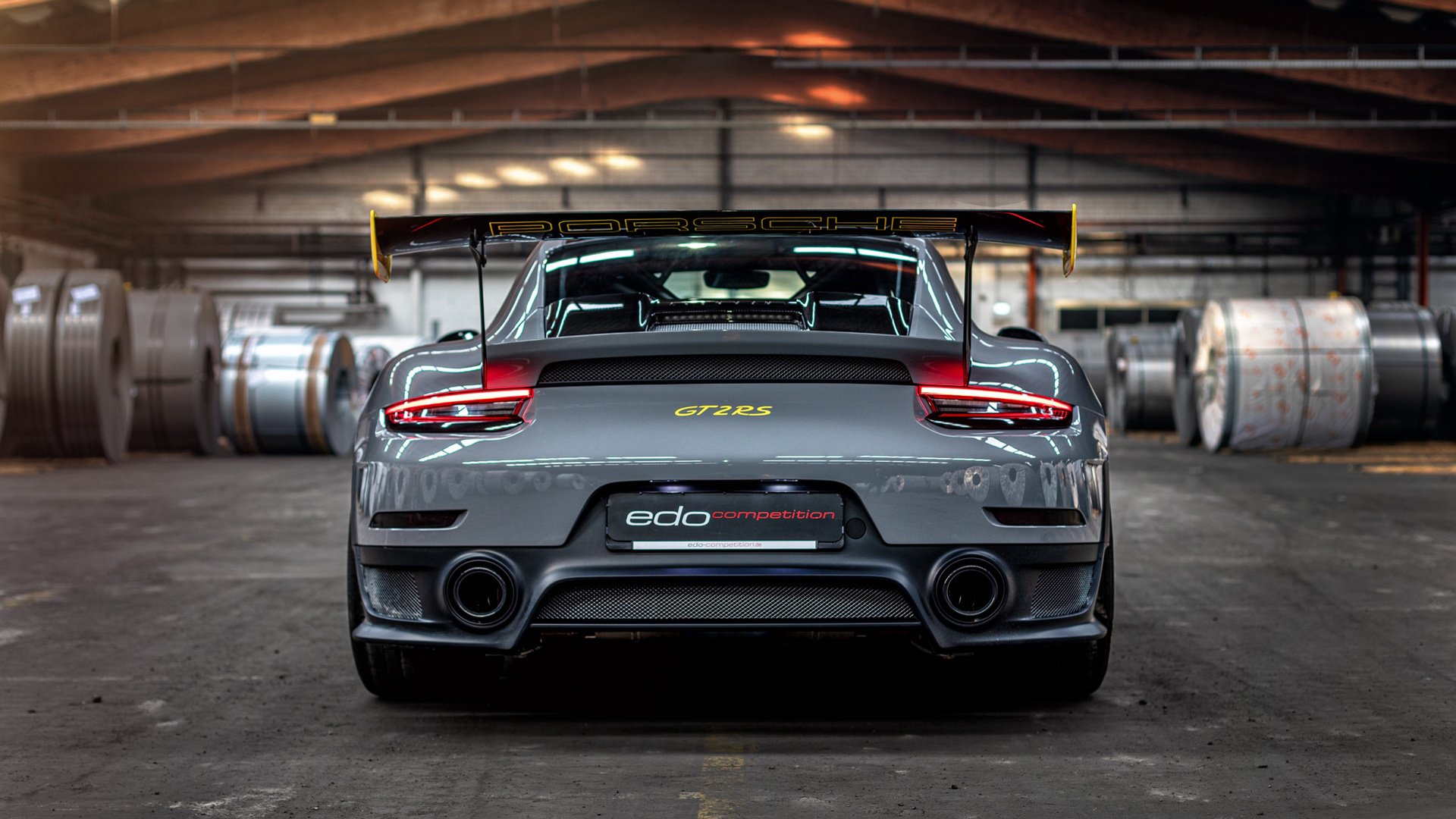 “六人制袋棍球赛场:东部新区展现极限速度与灵活性”