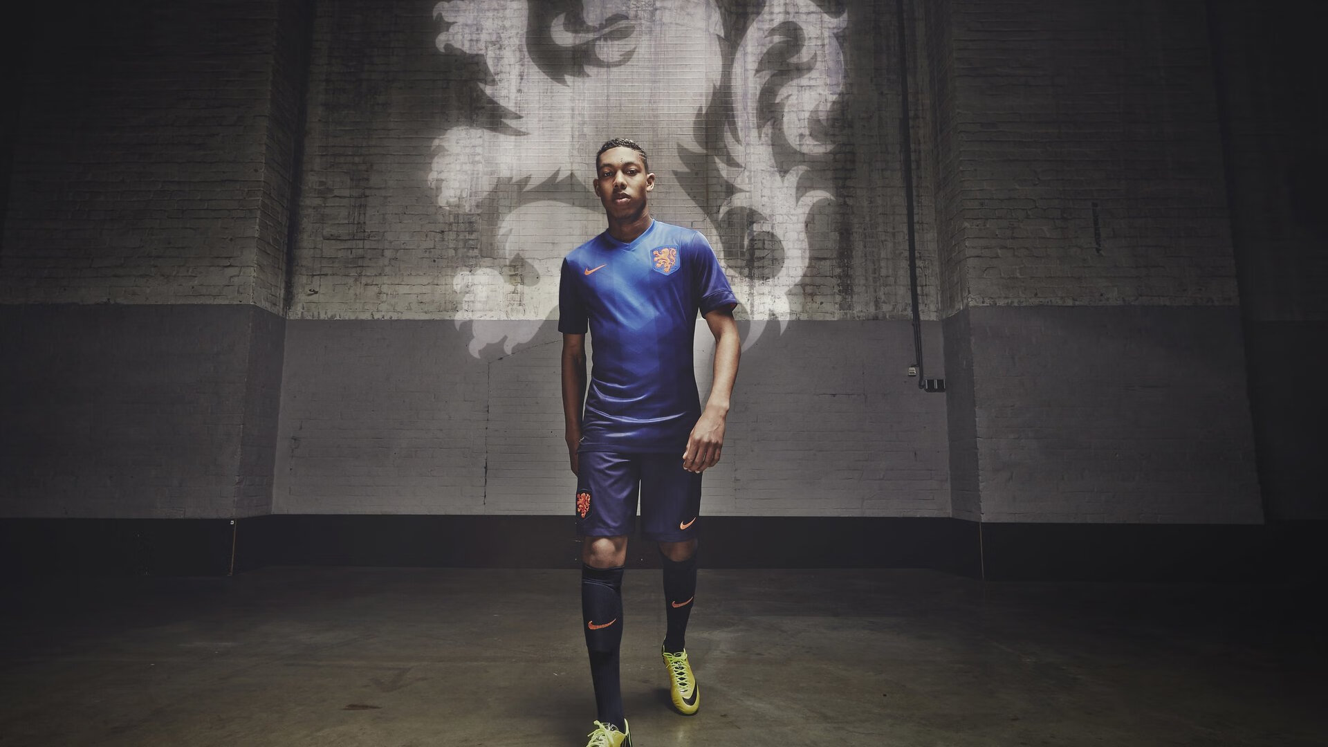 kaiyun体育综合-球队核心球员心态波动对比赛表现的直接关联，足球核心球员重要性