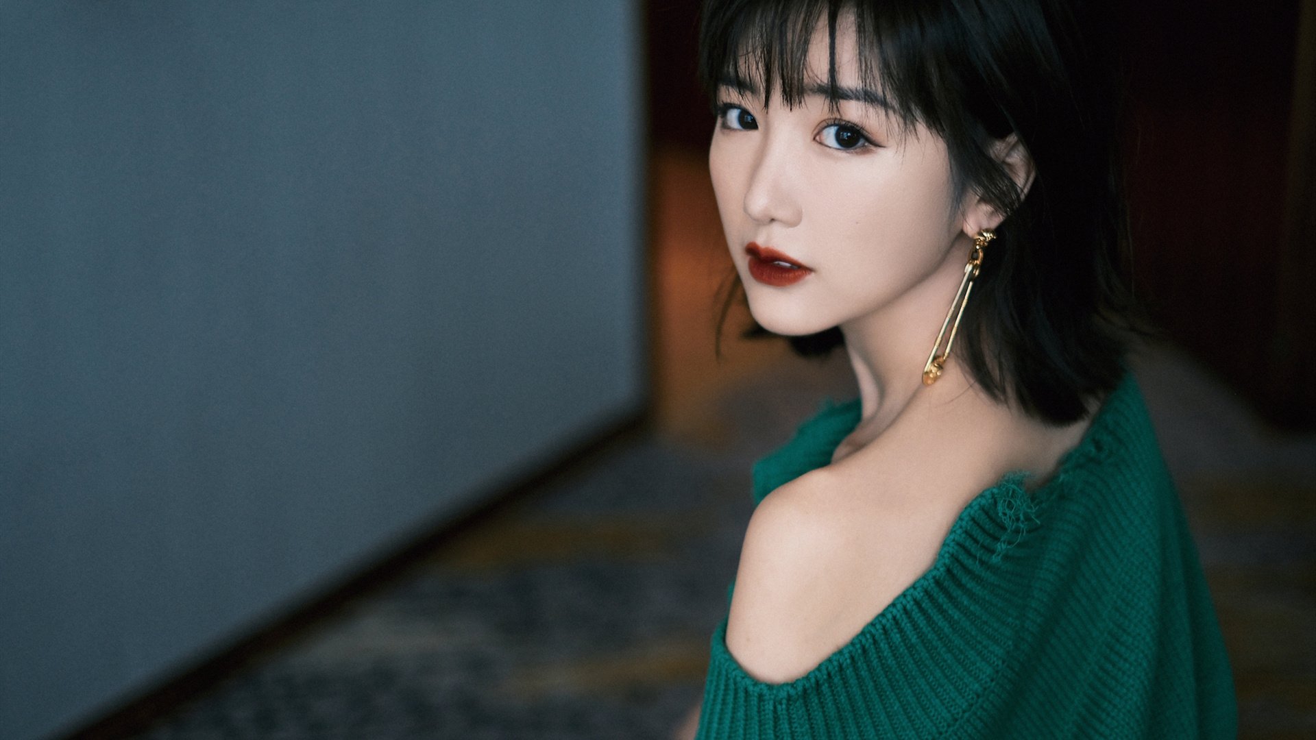 黄蜂加强防守站位有效限制对手突破,黄蜂战术是什么